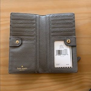 Kate Spade Wallet: Cobble Hill Haregray (026)